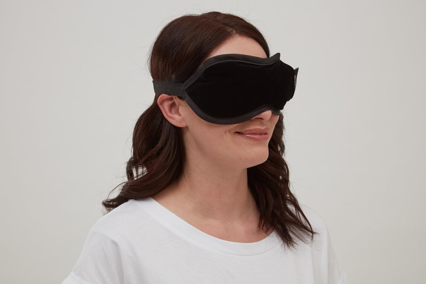 The Eye Doctor Featuring Sterileyes - Hot Eye Compress for Dry Eye, Blepharitis and MGD with a Removable Cover. Cold Compress, Includes 6 Eyelid Wipes