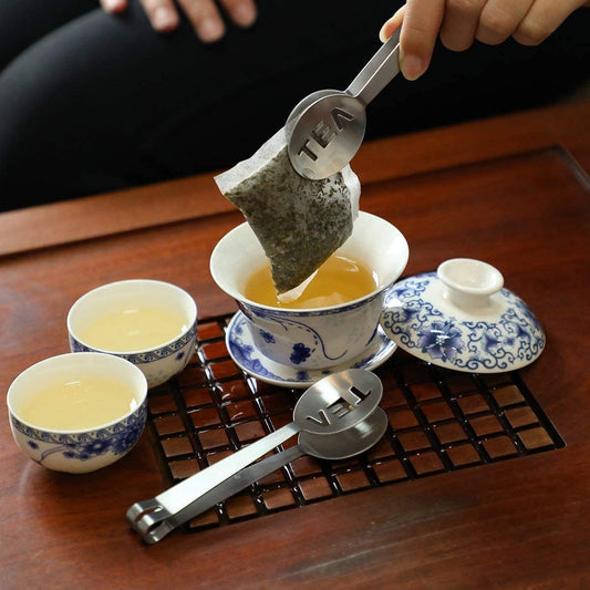 Tea Bag Squeezer (4 Pack), Stainless Steel Tea Bag Squeezer Tongs, Tea Bag Strainer Grip Holder Tea Bag Spoon Clip, Mini Tongs for Gripping Ice Cubes, Sugar and Lemon Slices