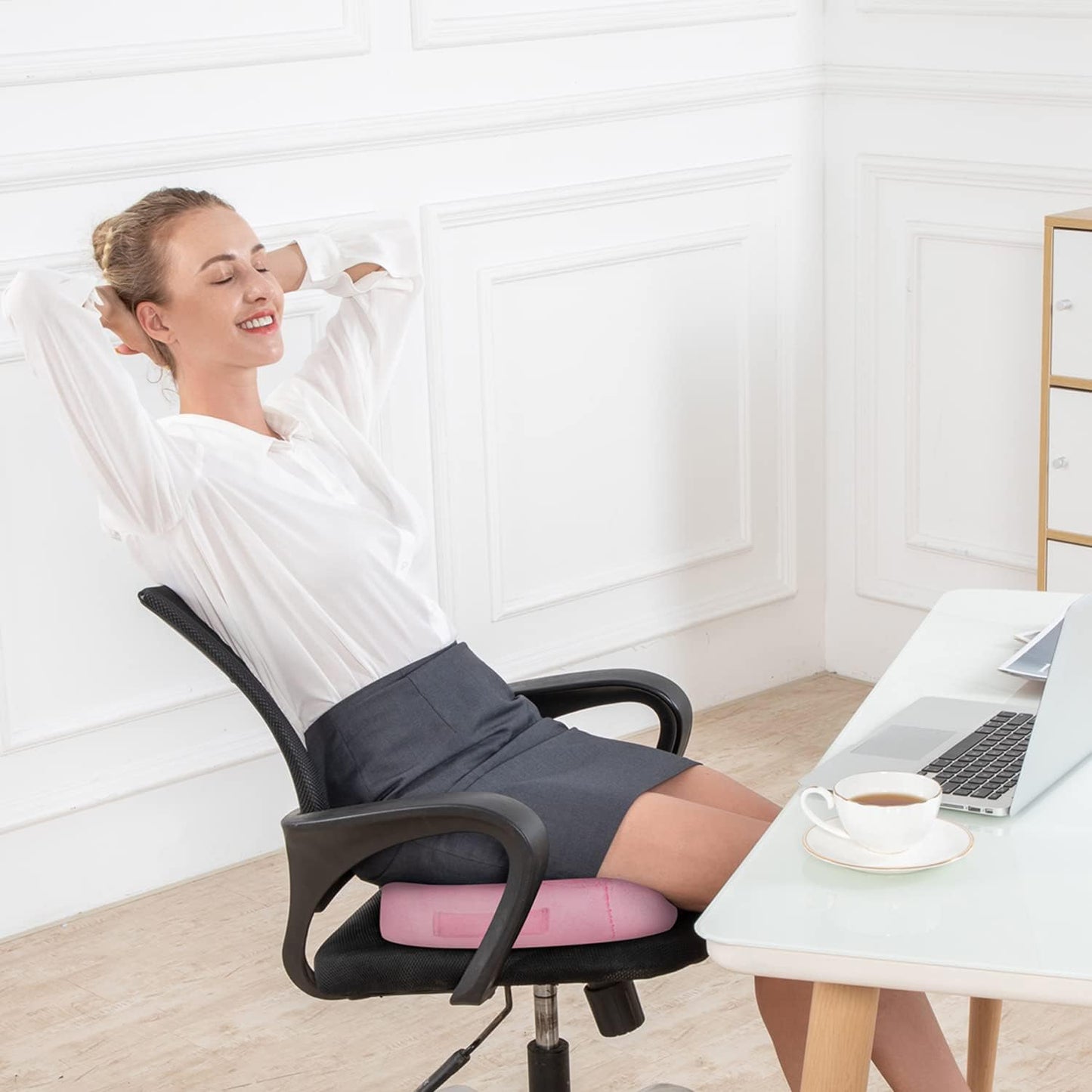 SAIREIDER Office Chair Cushion, Car Seat Cushion, Memory Foam Coccyx Cushion Pads for Tailbone Pain, Sciatica Relief Pillow, Correct Sitting Posture (Black)