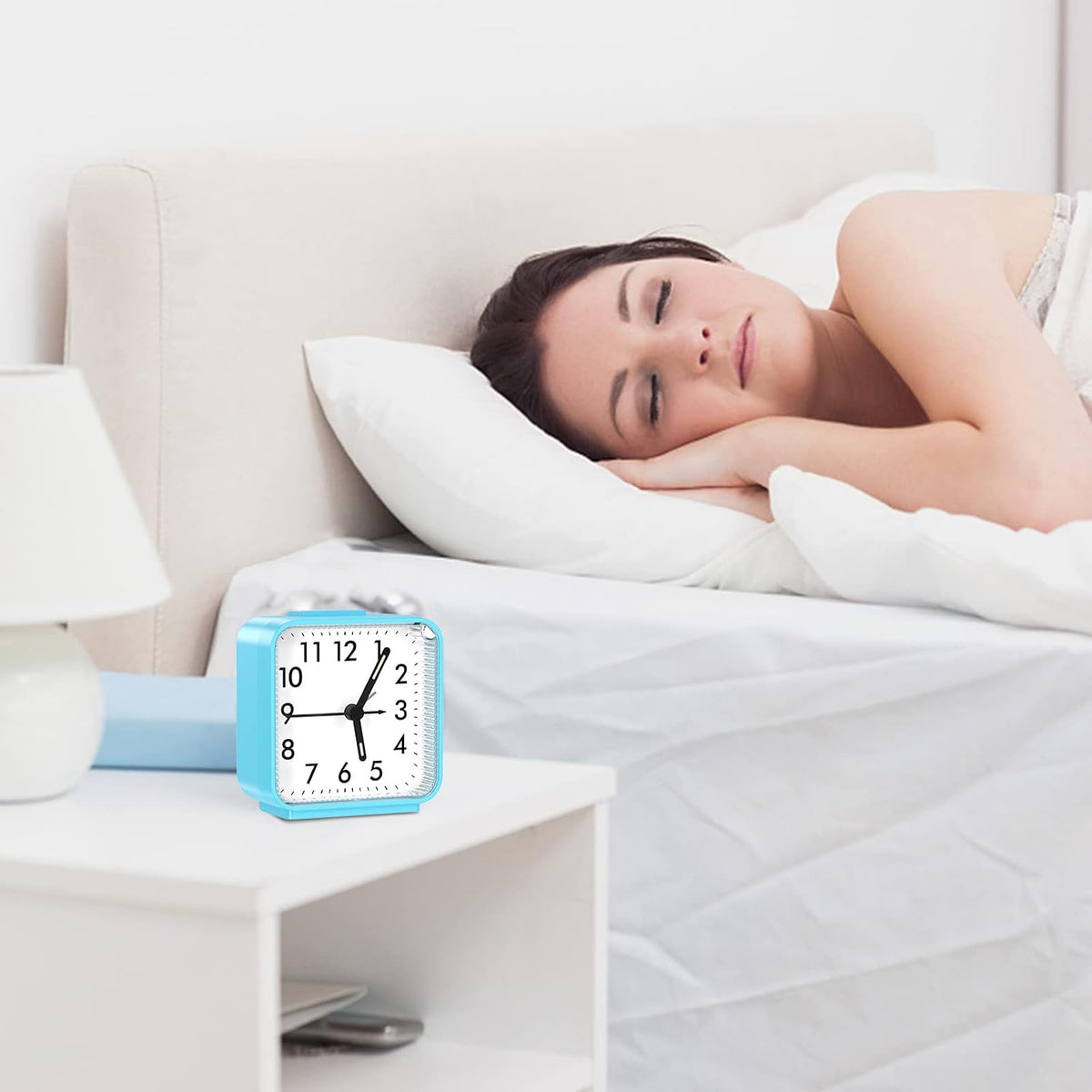 AMIR Silent Non Ticking Analog Alarm Clock, Battery Operated Small Clock
