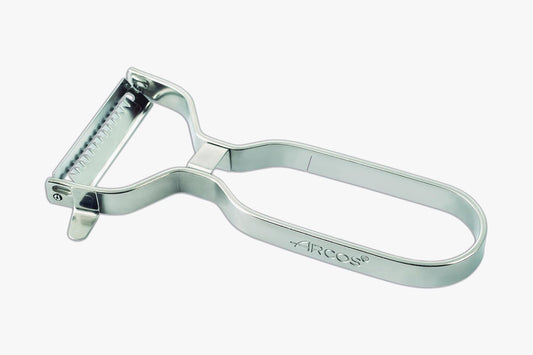 ARCOS Professional Peeler for Fruits and Vegetables. 5.5 Inch Stainless Steel Kitchen Tool for Precise Cutting. Chef's Gadget with Ergonomic Polypropylene Handle. Red Color