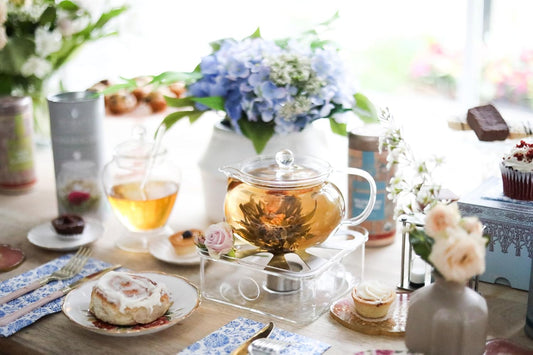 Teabloom Kyoto 2-in-1 Tea Kettle and Tea Maker – Glass Teapot with Removable Loose Tea Infuser – Tea Connoisseur's Choice