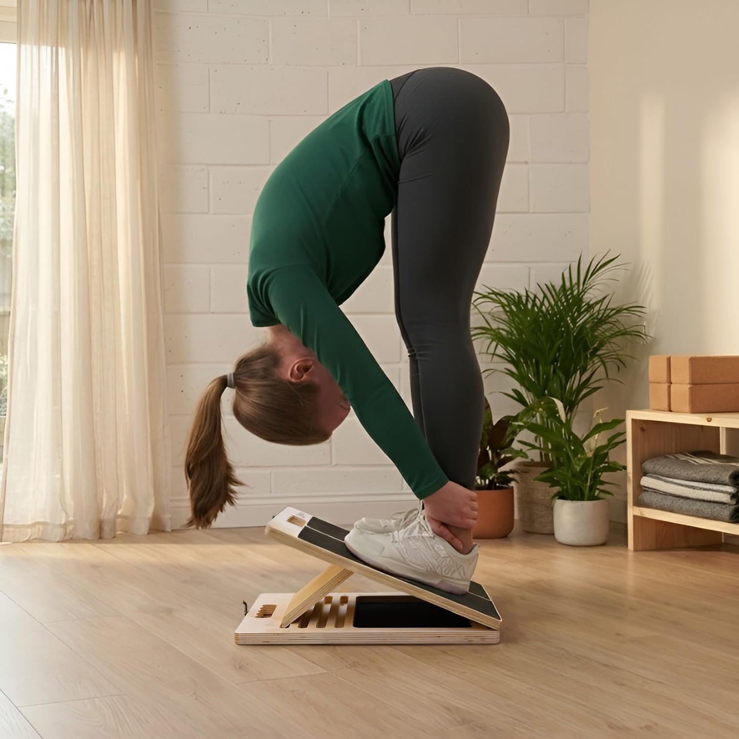 Portable Wooden Slant Board for Calf Stretching with Resistance Bands | 400 Lbs Weight Capacity Incline Board for Calf Stretcher, Calf Stretch Board for Knees Ankle Heel Feet Leg