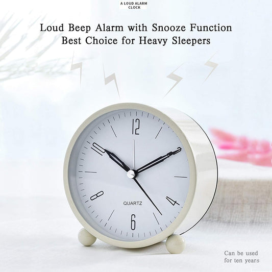Outwit Analog Alarm Clock, 4 inch Super Silent Non Ticking Small Clock with Night Light, Battery Operated, Simply Design, for Bedroom, Bedside, Desk