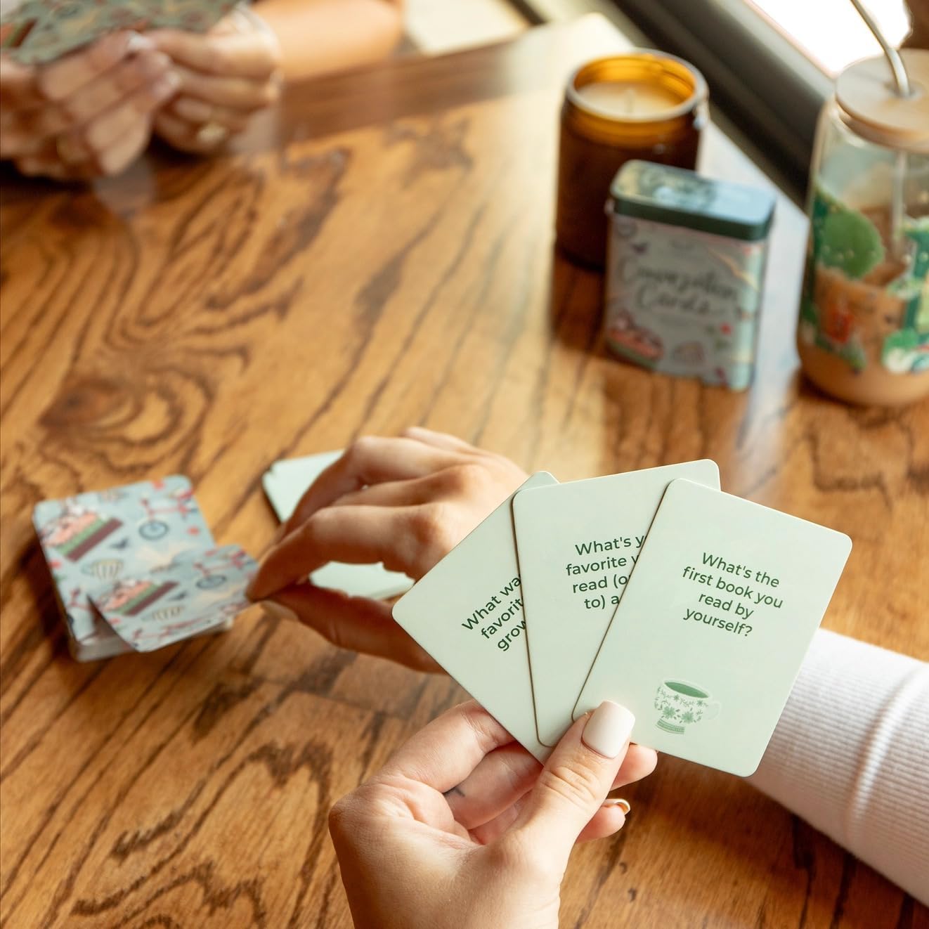 1Canoe2 Conversations Card Game, 50 Cards & Tin (Reading) | 50 Conversation Starter Cards, Decorative Storage Tin, Book Lovers Gift