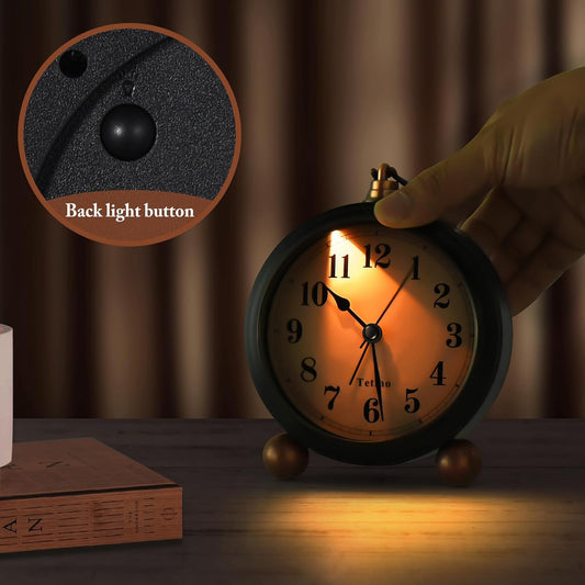 Tetino Analog Alarm Clock,Battery Powered Desk Clocks with Night Light,Silent Non Ticking,Retro Simply Design Alarm Clocks for Living Room, Bedroom, Bedside,Dormitory,Decor,Gift (Black)