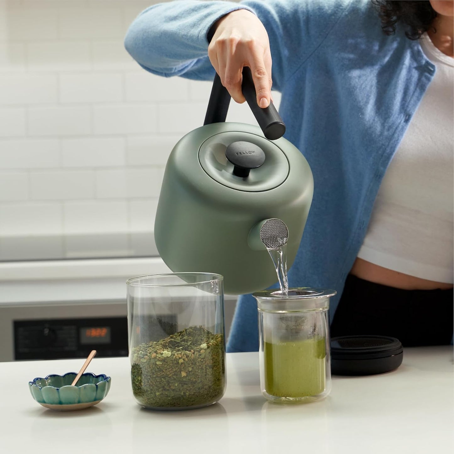 Fellow Clyde Electric Kettle 1.5 Liter - Fast Boil, Drip-Free Spout | Hot Water Tea Kettle for Tea & Coffee, Stainless Steel Water Boiler, Auto Shut-Off, BPA-Free, Cordless, Matte Black