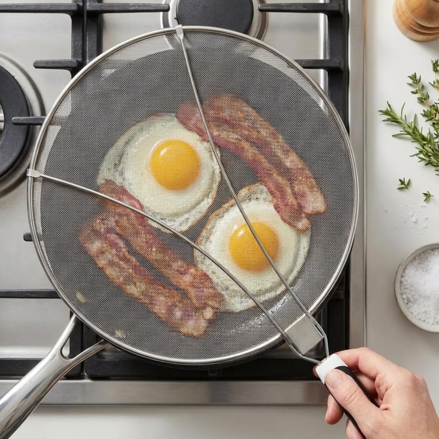 11 Inch Stainless Steel Grease Splatter Screen, Fine Mesh Splash Guard with Adjustable Non Slip Handle, Oil Splash Cover for Frying Pan Skillet Cooking Pot
