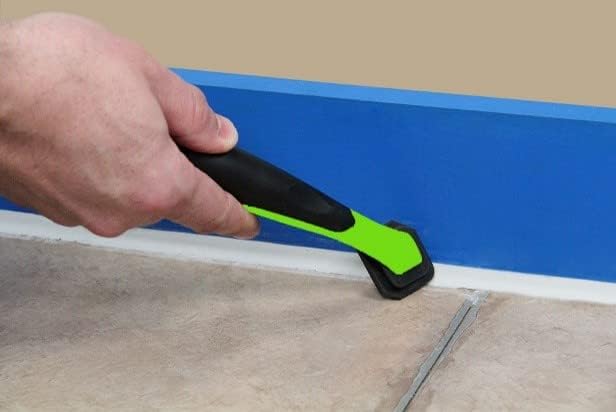 Warner Manufacturing 3-in-1 Caulk Tool for Easy Removal and Application, Scraper, Brush and Applicator,Green