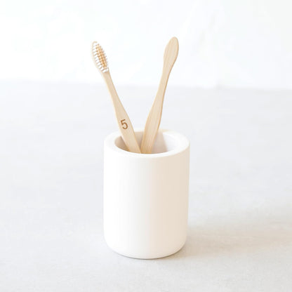 Diatomite Drying Stone Toothbrush Holder, Modern Ceramic-Look Countertop Cup with Drainage for Bathroom, Quick Drying Electric Toothbrush & Toothpaste Organizer, Stoneware Finish