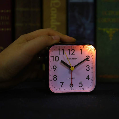 Peakeep Small Battery Operated Analog Travel Alarm Clock Silent