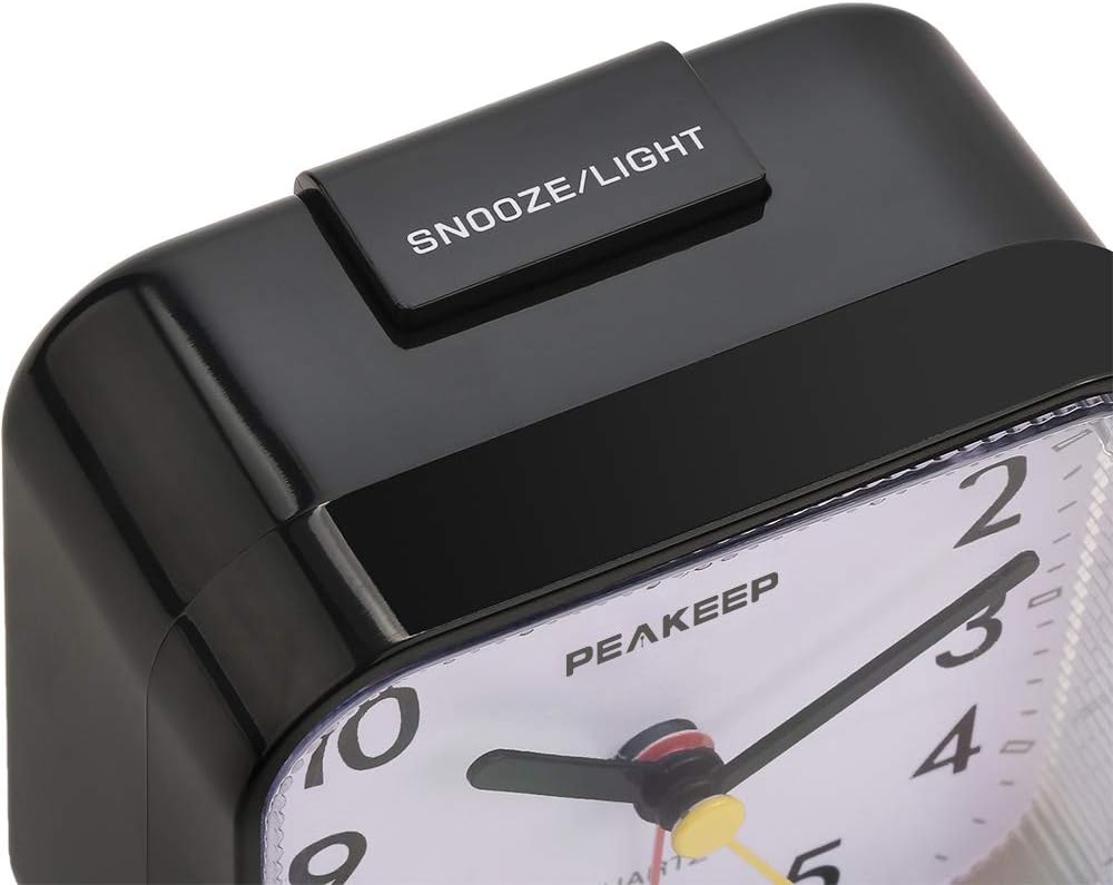 Peakeep Small Battery Operated Analog Travel Alarm Clock Silent