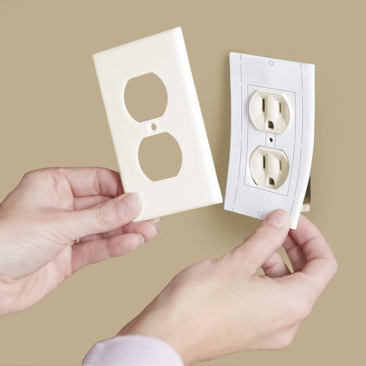 Duck Brand Wall Socket Sealers, 2-1/2 in. x 4.31 in. (White) / 12-Pack