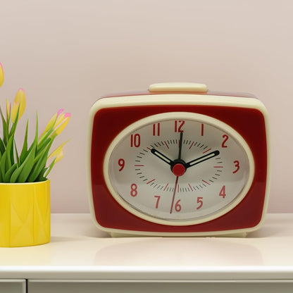 Red Small Alarm Clock Small Silent Quartz Movement Analogue Alarm Clock Vintage Classic Style Battery Powered