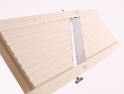 Benriner Mandoline Jumbo Slicer, Japanese Stainless Steel Blade, Beige