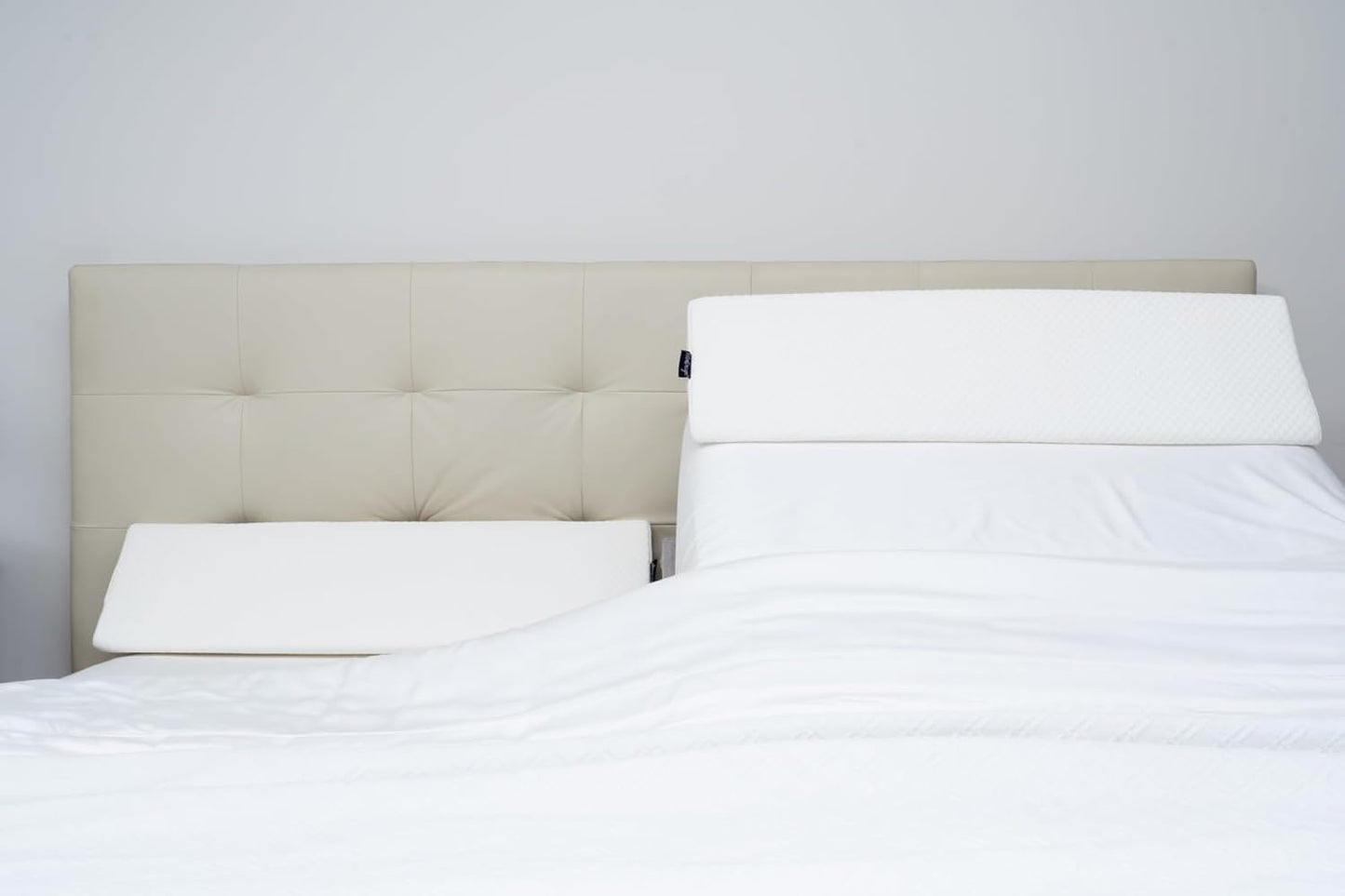 XetraDesign Bed Wedge Pillow for Headboard Gap Up to 7", Triangle Gap Filler for Bed, Mattress Wedge Gap Filler, Headboard Space Filler, Corner Pillow, White Queen 60"