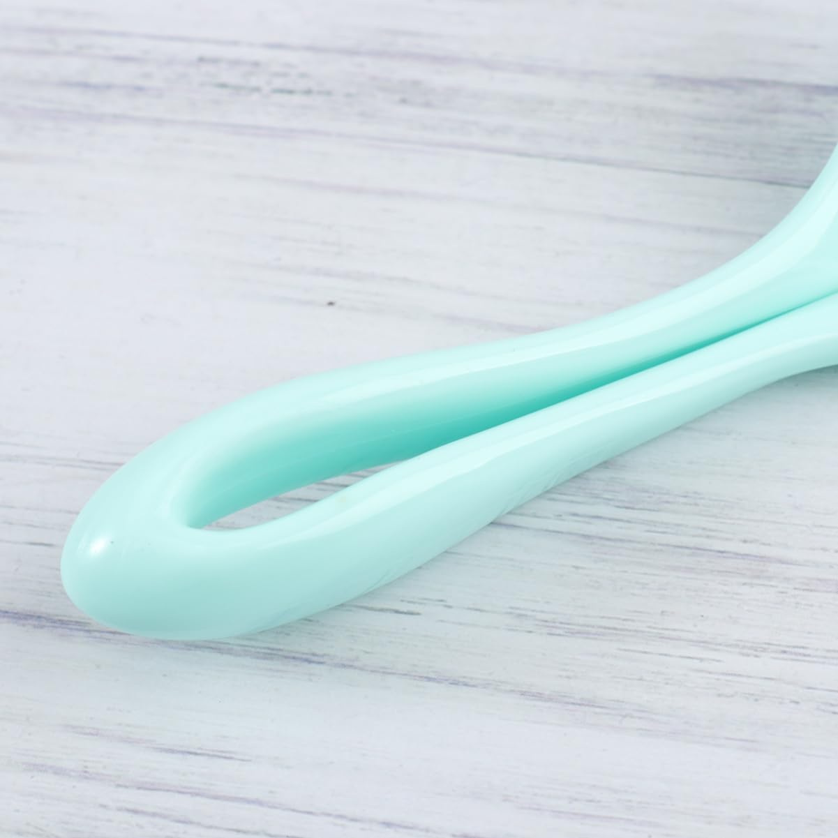 Scalp Massage Tool Handheld Head Massager 2pcs Portable Massager for Neck Shoulder Scalp Random Color
