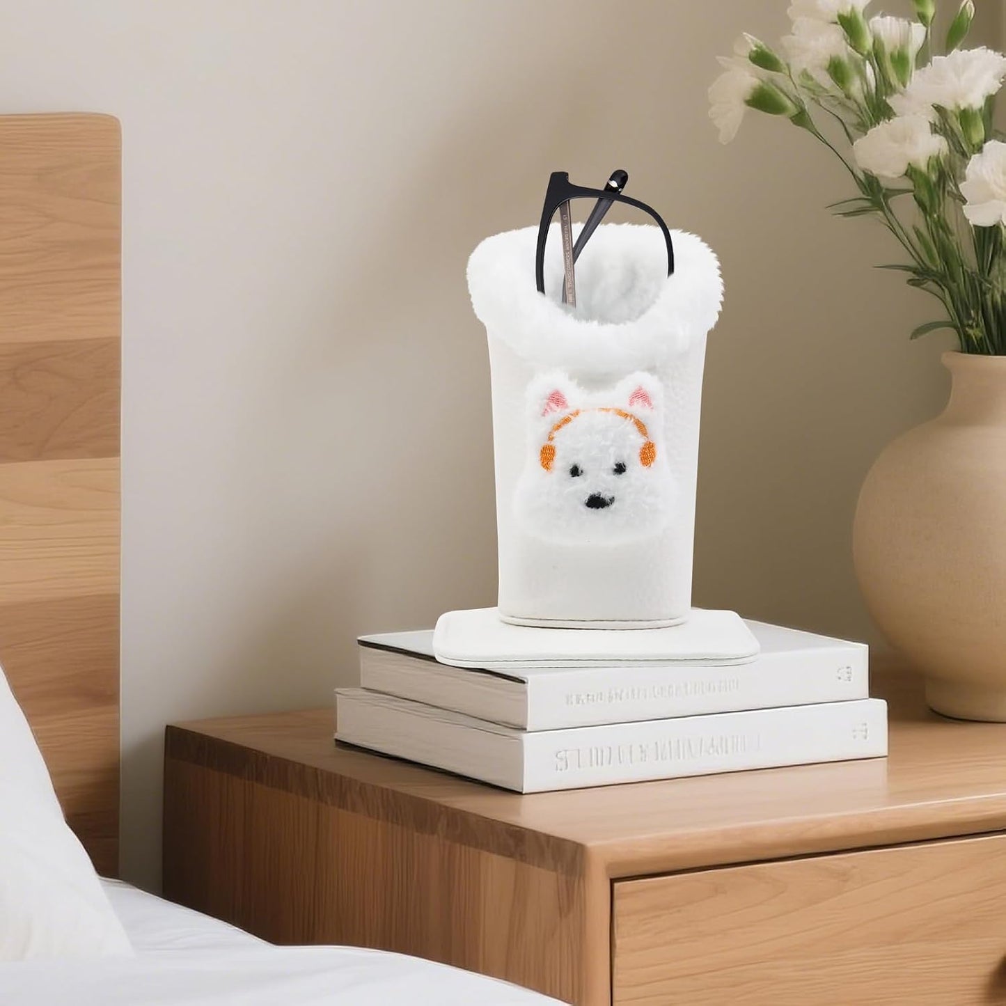 Plush Lined Eyeglasses Holder, Cute Magnetic PU Leather Glasses Stand Case for Women Men Kids