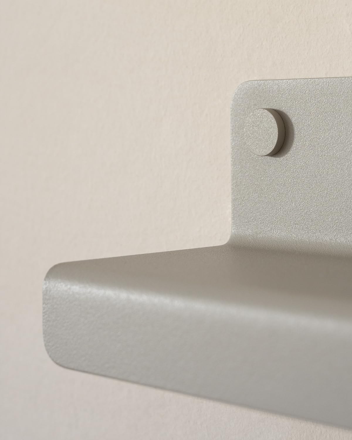Kazai. Key Holder for Wall 'Holmsen' | Minimalist Key Hooks Design from Berlin | Modern Key Hanger with Metal Shelf | Key Hook Wall Mounted as Hallway Furniture | Sand Taupe