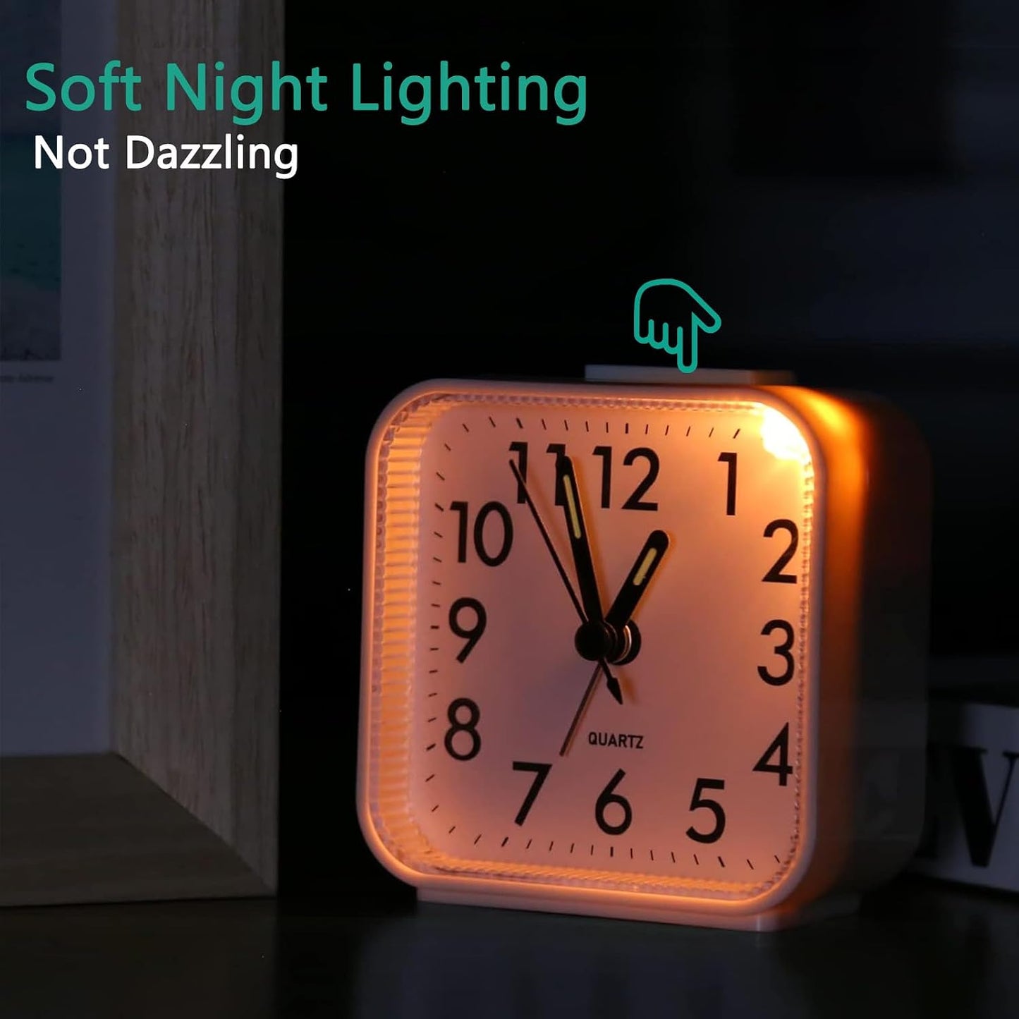 ORIA Analog Alarm Clock, Battery Operated Analog Travel Clock, Small Bedside Clock with Night Light, Snooze, Gradual Rise Alarm, for Bedroom, Office, Travel