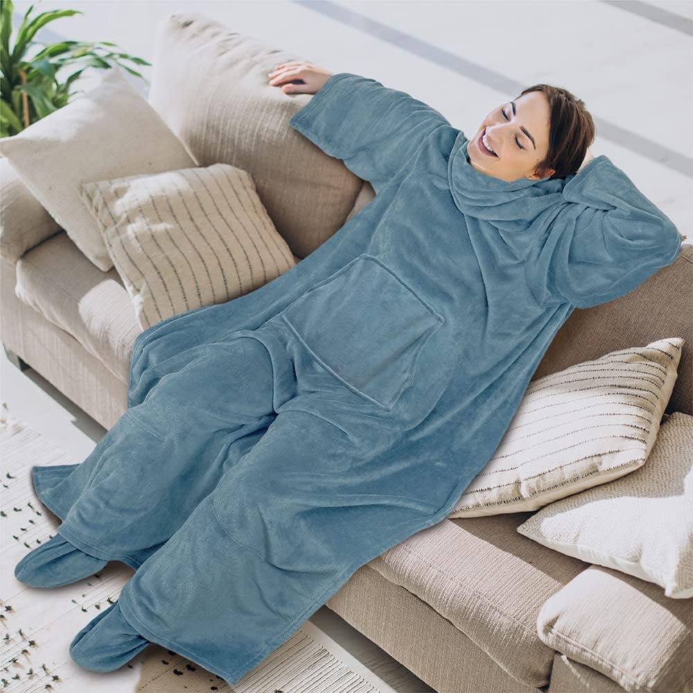 PAVILIA Fleece Blanket with Sleeves and Foot Pockets Women Men, Dark Purple