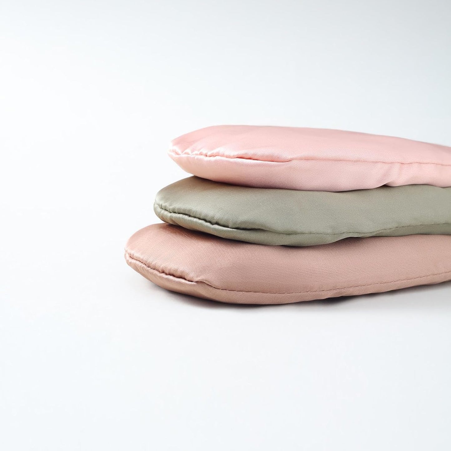 Weighted Eye Pillow with Clear Quartz Fill, Silk Satin Sleep Mask, Meditation & Yoga Eye Cover, Light-Blocking Eye Mask for Rest, Relaxation & Mindful Use