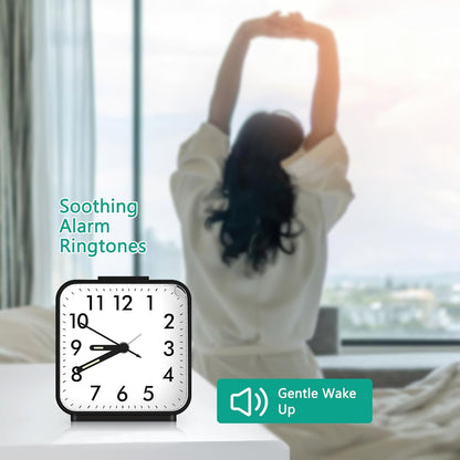 ORIA Analog Alarm Clock, Battery Operated Analog Travel Clock, Small Bedside Clock with Night Light, Snooze, Gradual Rise Alarm, for Bedroom, Office, Travel