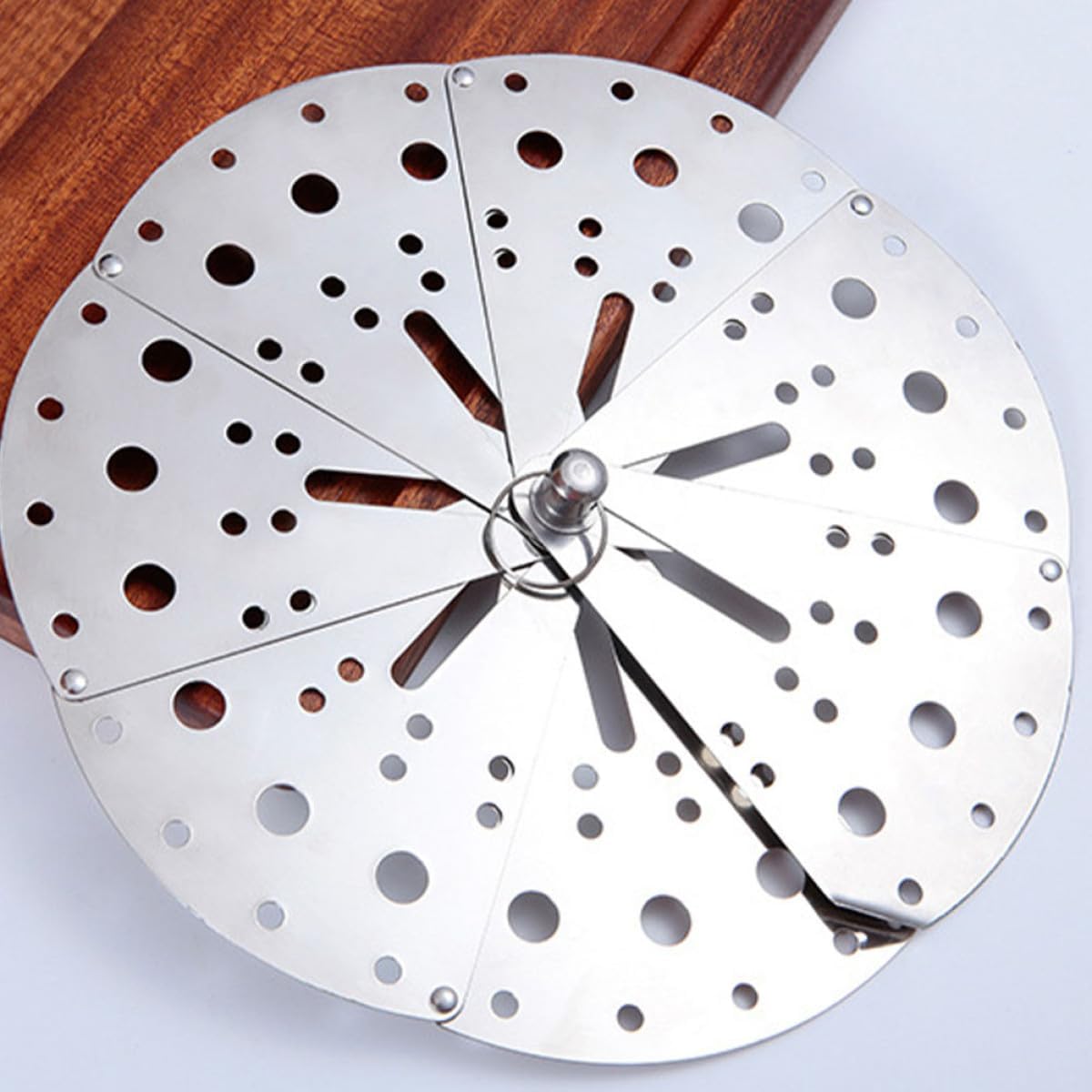 Adjustable Stainless Steel Spill Stopper Cover, Household Anti-spill Lid with Expandable Design for Kitchen Pots and Steamers