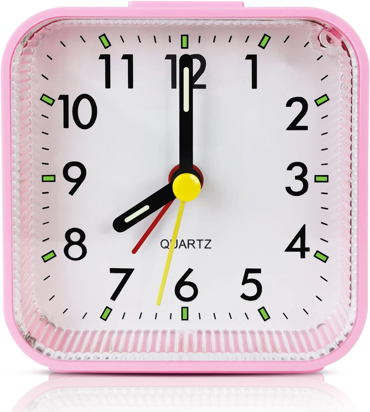 Lamisola Small Analog Travel Alarm Clock, Battery Operated Desk Table Shelf Clock for Kids, Quieter Bedside Alarm Clocks for Bedrooms Bathroom Living Room Kitchen, Black