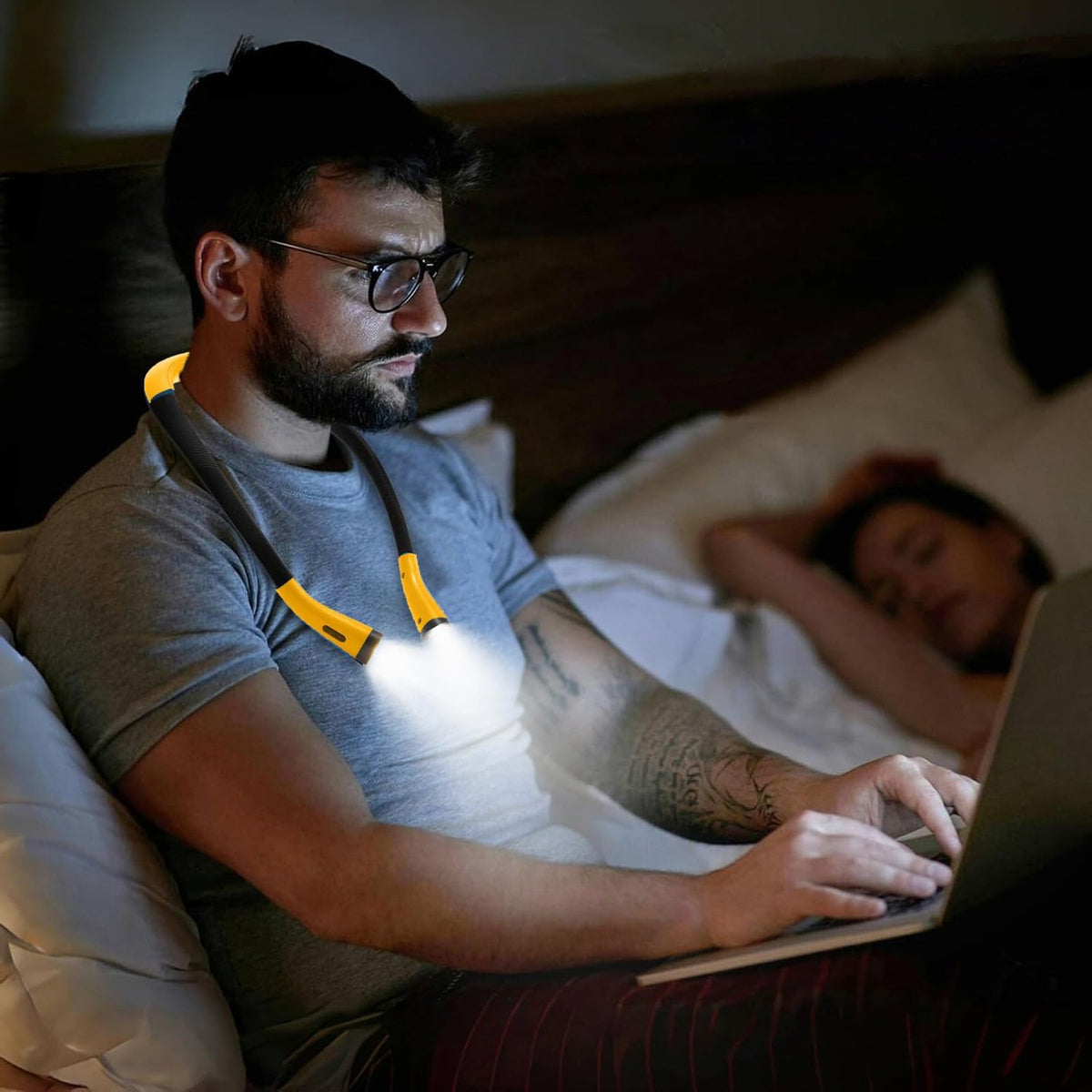 Neck Reading Light Rechargeable, 6 Brightness Levels 3 Colors Amber Book Light for Reading in Bed, 80H Working, Hands-Free for Reading, Crocheting, Repairing and Camping, Yellow