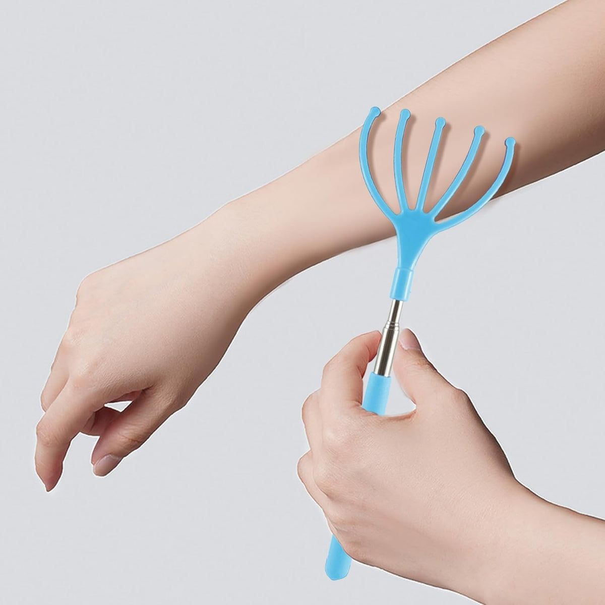 Silicone Back Scratching Tool Extendable Telescopic Back Scratcher Skin Safe Bristle Claw Back Scratcher with Folding Handle