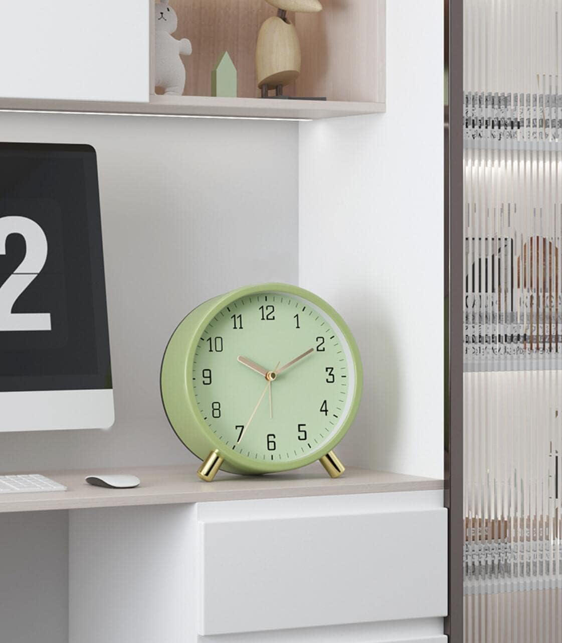SHISEDECO Small Analog Alarm Clock, Battery Operated Desk Clock, White
