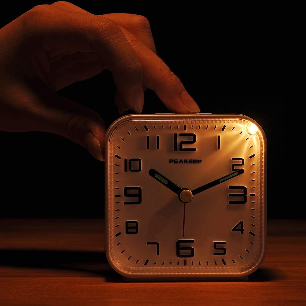 Peakeep Small Battery Operated Analog Travel Alarm Clock Silent