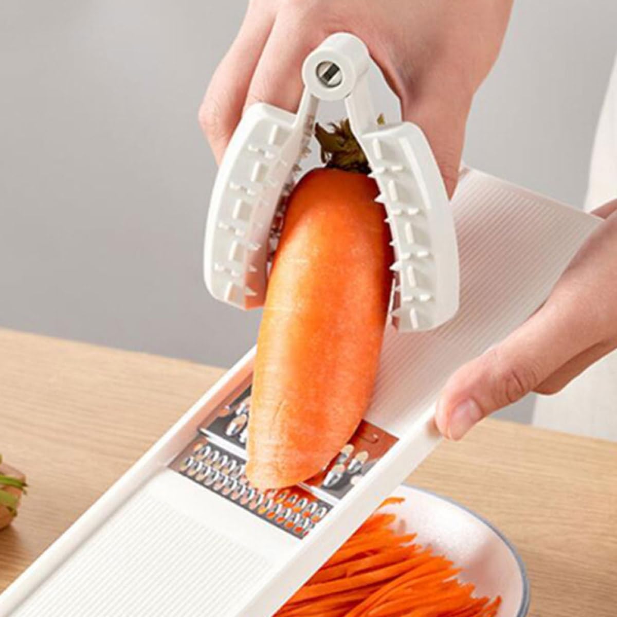 FOMIYES 3pcs Finger Protective Shields for Vegetable Cutting, Grater Finger Guard Safety Protectors, Hand Guards for Kitchen Chopping and Slicing Tasks
