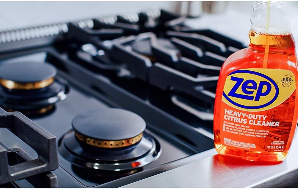 Zep Heavy-Duty Citrus Degreaser Cleaner Concentrate - 1 Gallon (1 Unit) ZUCIT128 - Restaurant Grade Degreaser and Cleaner Removes Oil, Grease, Adhesive, and Kitchen Soil