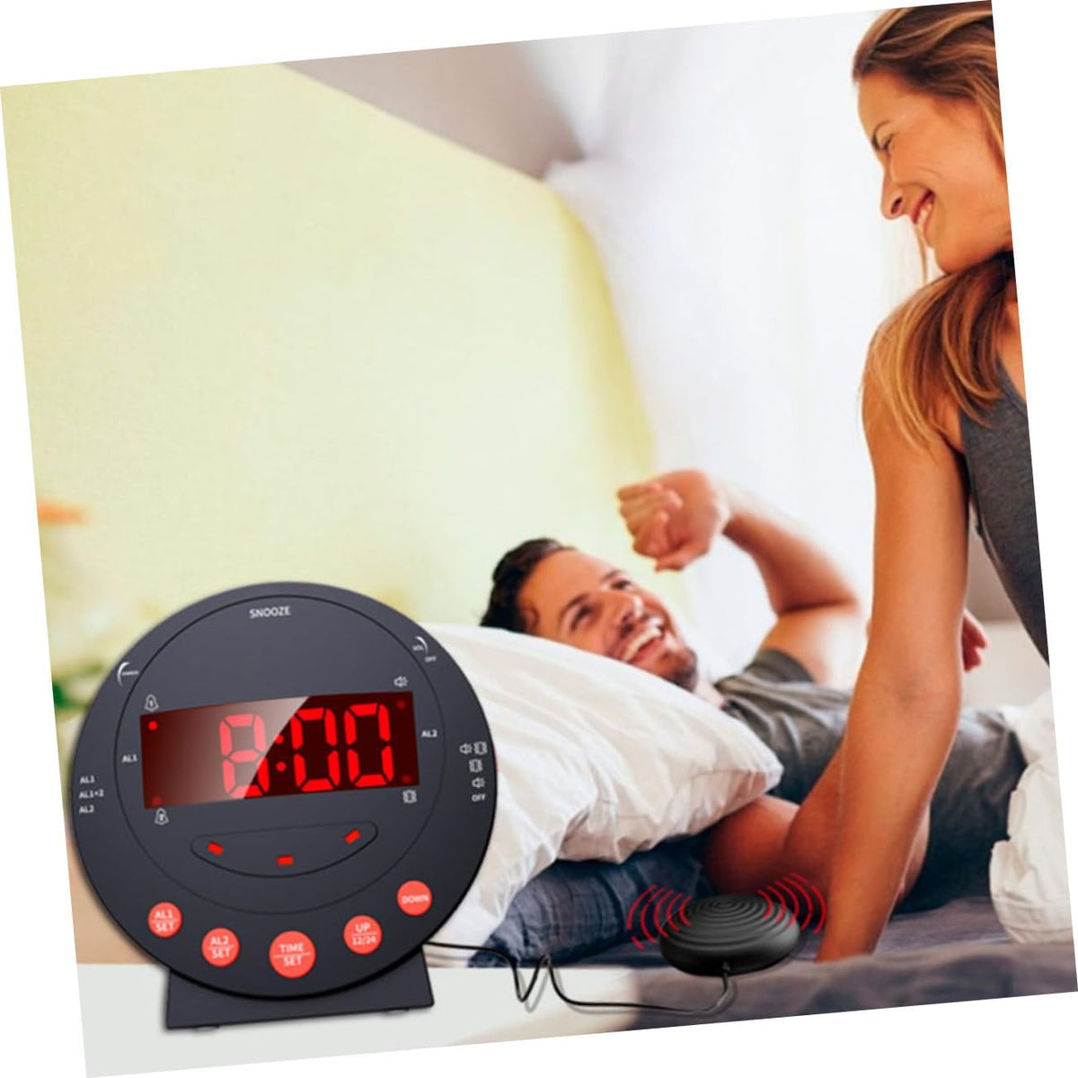 1 Set Loud Alarm Clock with Bed Shaker for Heavy Sleepers Digital Vibration Clock with Non Slip Base and Dual USB Ports for Deaf and Hard of Hearing