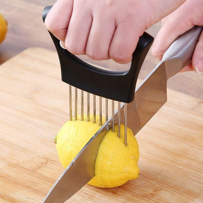 Onion Holder for Slicing, Lemon Slicer Cutter, Food Vegetable Chopper Assistant Tool for Meat, Potato and Tomato (Red, 1PCS)