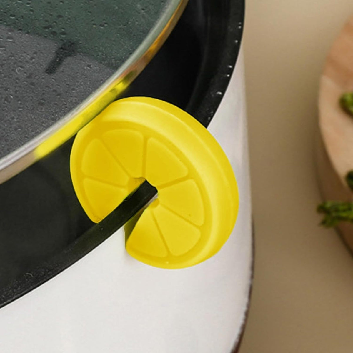 Silicone Pan Lid Lifter Heat Resistant Spill Proof Silicone Tool