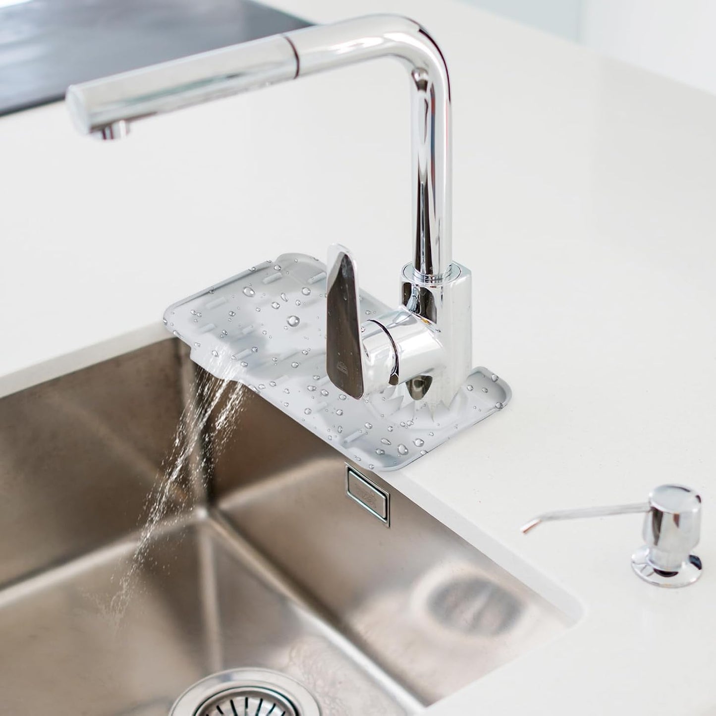 Dimeho Sink Faucet Splash Guard Mat Silicone Soap Dish Pad Faucet Handle Drip Catch Sponge Holder Sink Protector Trays for Bathroom Kitchen Countertop Gadgets Accessories