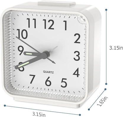 Analog Alarm Clock, Silent Non Ticking Table Clock, Travel Bedside Clock with Snooze, Night Light, Ascending Beep Sounds, Battery Operated Loud Small Clocks for Bedroom Travel Office, Black