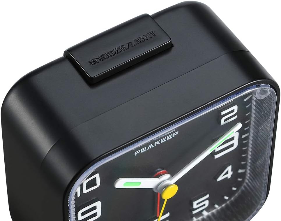 Peakeep Small Battery Operated Analog Travel Alarm Clock Silent