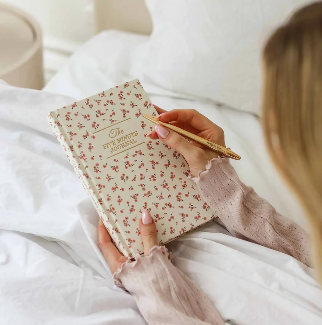 Intelligent Change The Five Minute Journal - Original Daily Gratitude Journal for Women & Men - Mindfulness, Happiness & Daily Reflection - Undated Planner - Affirmation Journal - Gifts for Women