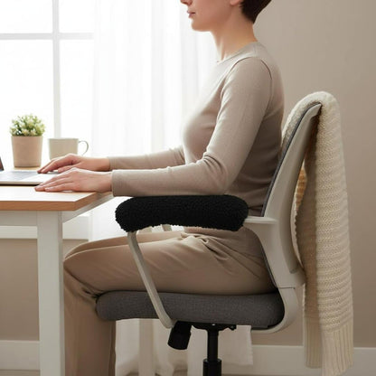 Lamb Wool Armrest Pad Soft Sherpa Fleece Cushion Protects Chair Armrests Relieves Discomfort Non-Slip Hook-and-Loop Suitable for Office Chair Elderly Home, White