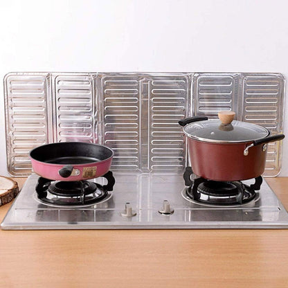 2Pcs Disposable Oil Splash Guard Aluminum Foil Gas Stove Oil Splatter Screen Board Cooking Frying Oil-Proof Splash Kitchen Tool Suitable for kitchen and dining room(Silver)