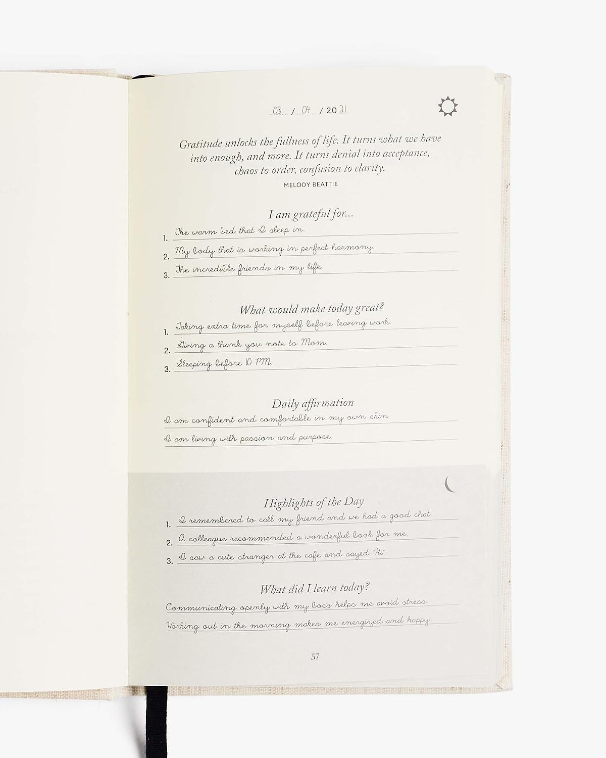 Intelligent Change The Five Minute Journal - Original Daily Gratitude Journal for Women & Men - Mindfulness, Happiness & Daily Reflection - Undated Planner - Affirmation Journal - Gifts for Women