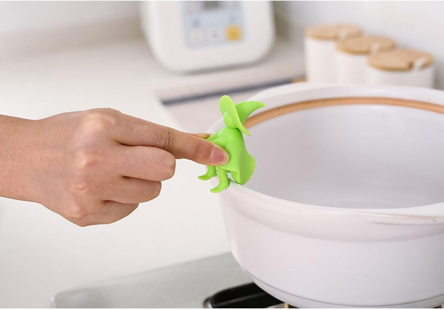 4 Pcs Pot Lid Lifter Silicone Spill Proof Lid Lifter Splash-Proof Steam Release Pan pot lid lifter Kitchen Tool Decoration Pot Lid & Cute Kitchen Accessories (Blue)