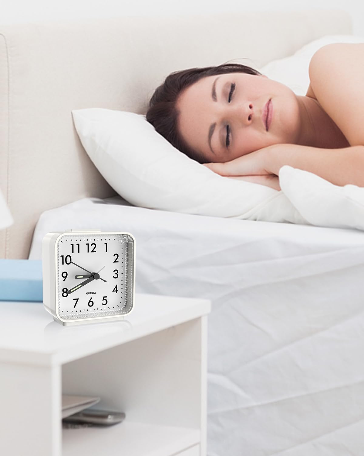 AMIR Analog Silent Non Ticking Small Clock, Travel Analog Alarm Clock