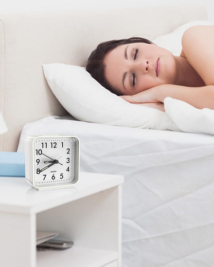 AMIR Analog Silent Non Ticking Small Clock, Travel Analog Alarm Clock