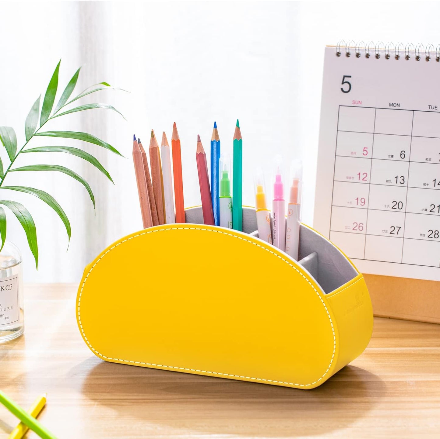 Remote Control Holders Organizer Box with 5 Compartment PU Leather Caddy | Multi-functional Office Desk Storage Caddy Store Tv Remote for Media Player,Brush,Pencil,Glassees&Office Supplies