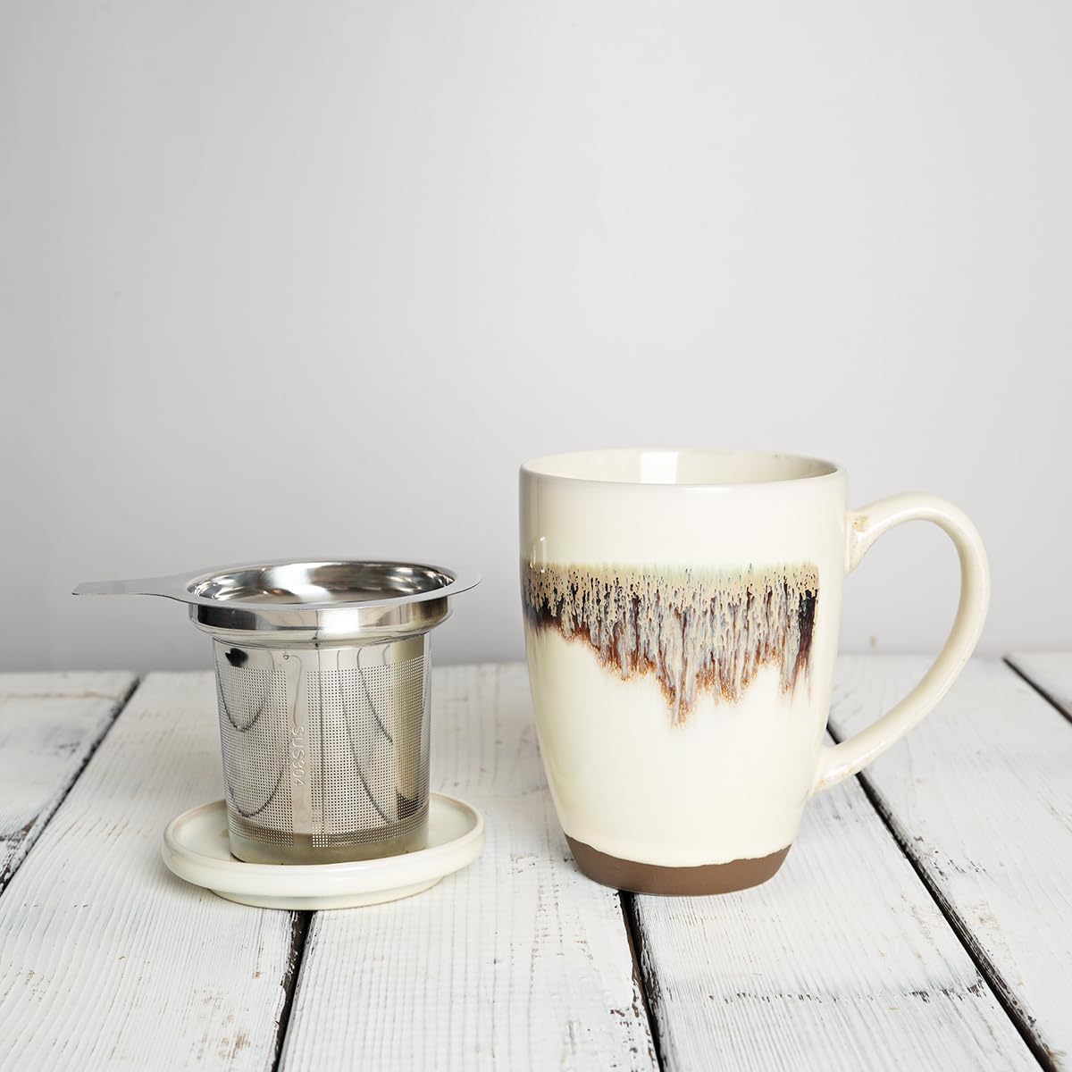Bosmarlin Ceramic Tea Cup with Infuser and Lid, 13.5 Oz, Loose Leaf Tea Steeper Mug with Strainer, Microwave and Dishwasher Safe, Reactive Glaze (13.5 Oz, Pale Green)